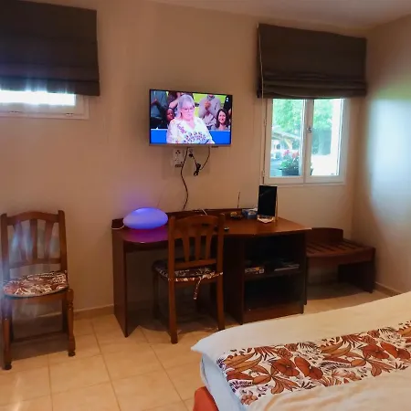 Maisonnette Bretonne Quemper-Guézennec Extérieur photo